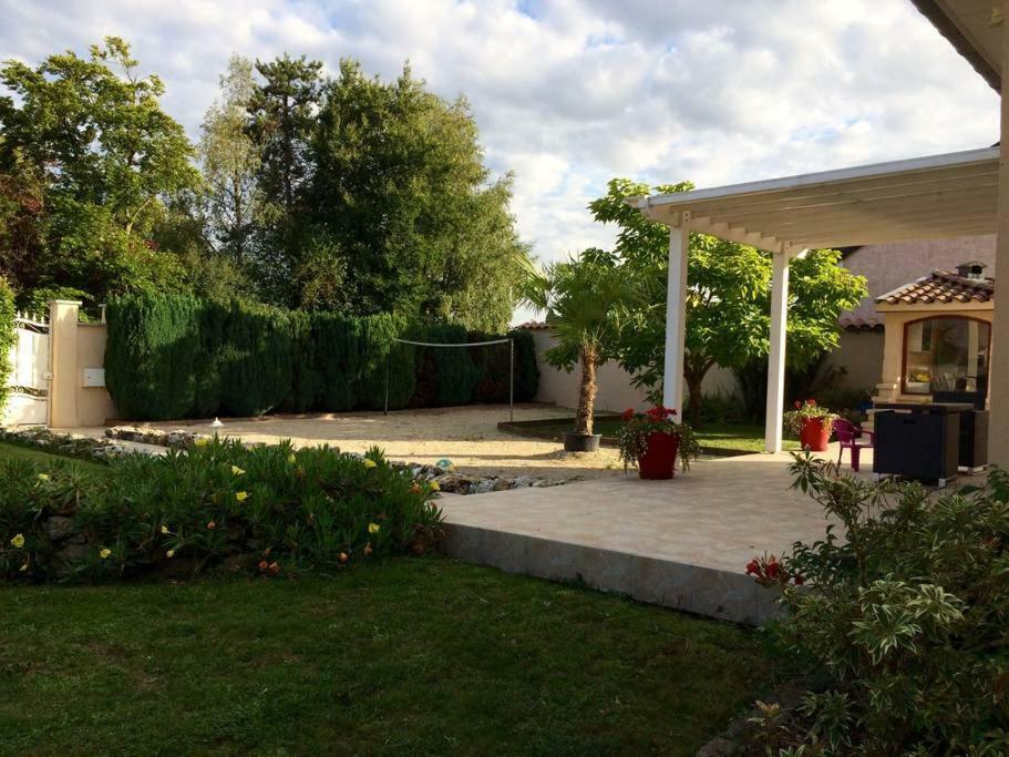 Charmant Studio En Champagne - Sparkling-Life Matougues Bagian luar foto